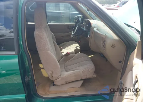 1999 GMC Sonoma Sls z USA, uszkodzony, nr VIN 1GTCS1941X8509688